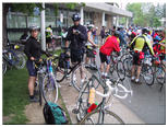 Crowds at Queens University, ready for departure
